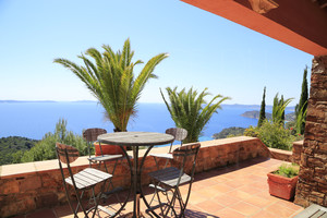 Villa with sea view for sale in Rayol Canadel