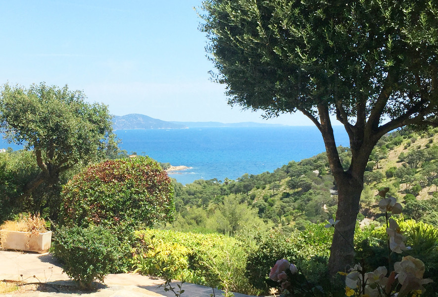 Sea view property in Gaou Bnat- THIS PROPERTY HAS BEEN SOLD BY AGENCE DU REGARD