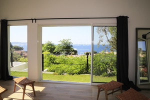 sea view villa in Carqueiranne