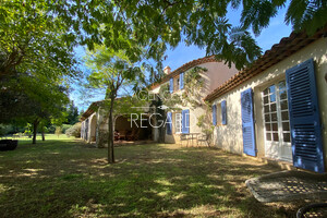 Property for sale in Bormes les Mimosas