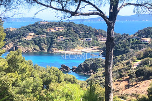 Sea view villa in Cap Bnat
