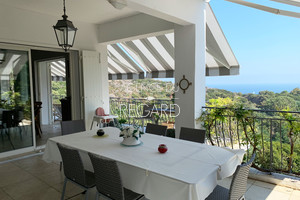 Property with sea view for sale in Rayol Canadel