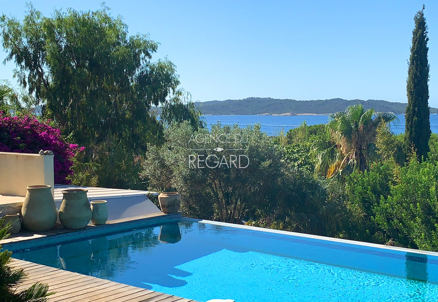 South, facing Porquerolles with sea view ... THIS VILLA HAS BEEN SOLD