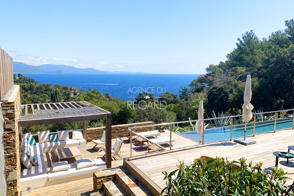 Contemporary villa with sea view in Cap Bnat