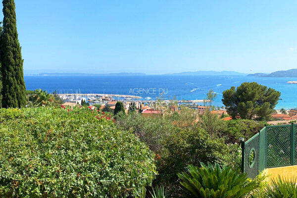 Villa vue mer au Lavandou