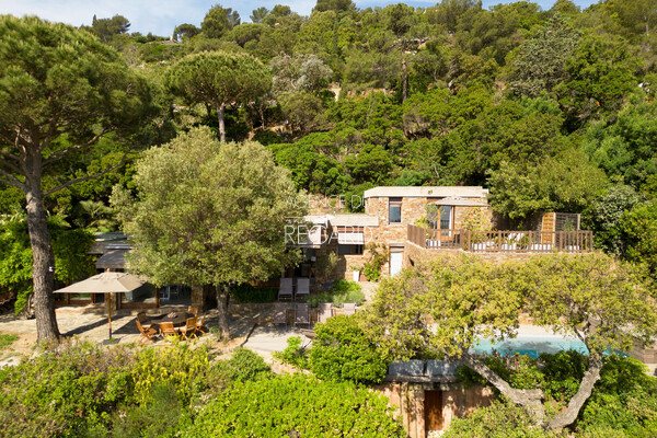 Property with sea view in Gaou Bnat