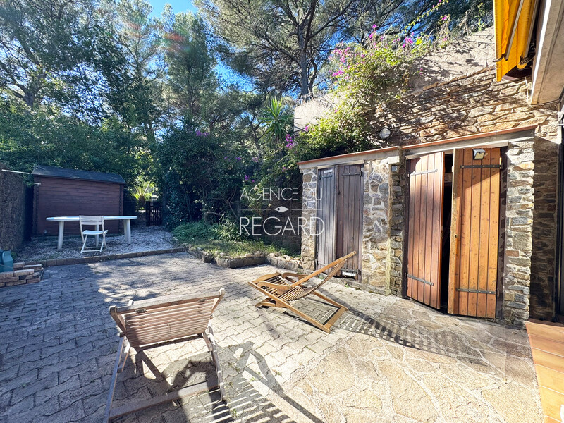 Gaou Bnat, 3 minutes by walk  from the beach ...THIS HOUSE IS UNDER PURCHASE OFFER BY L'AGENCE DU REGARD