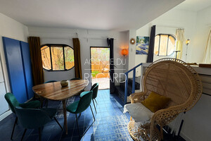 waterfront apartment in Porquerolles