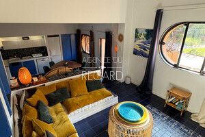 waterfront apartment in Porquerolles