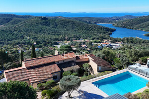 property with sea in Bormes-les-Mimosas