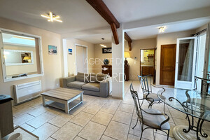 Property with sea view in La Capte
