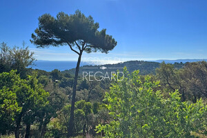 building plot with sea view in Gaou B�nat