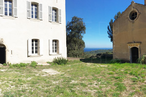 sea view Castle in Gaou Bnat 