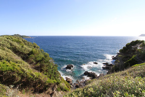 Waterfront property in Giens