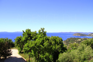 Sea view villa in Rayol Canadel