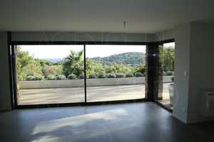 Sea view villa in Gaou Bnat