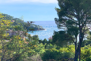 Villa with sea view for sale in Rayol Canadel